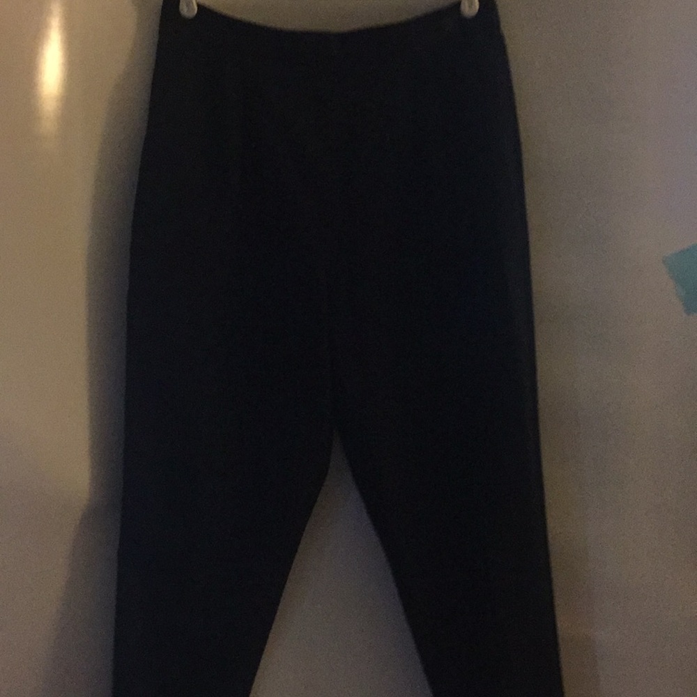 Lady’s stirrups pants